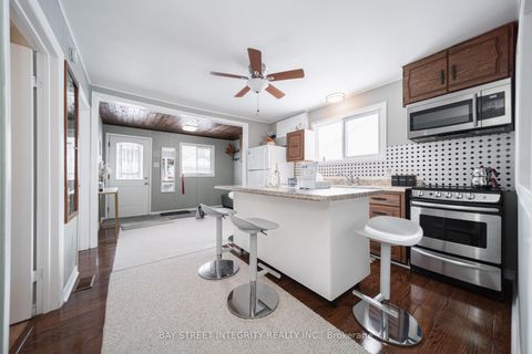 Photo 13 at 74 De La Salle Boulevard, Sutton & Jackson's Point, Georgina