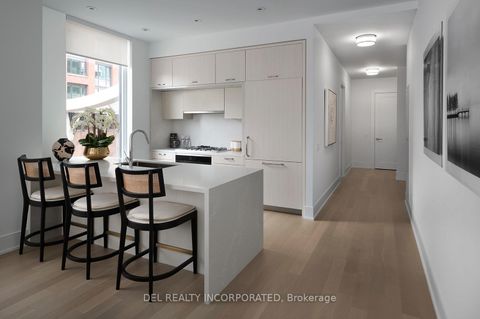 Photo 4 at 303 - 455 Wellington Street W, Waterfront Communities C1, Toronto