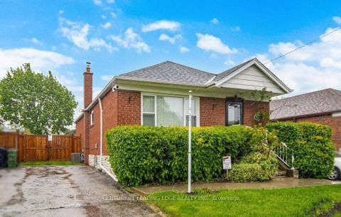 Photo 1 at 54 Lewiston Road, Dorset Park, Toronto