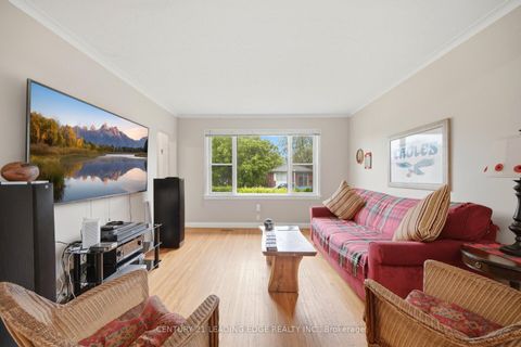 Photo 6 at 54 Lewiston Road, Dorset Park, Toronto