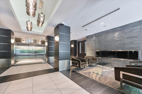 Photo 2 at 420 - 399 Adelaide Street W, Waterfront Communities C1, Toronto