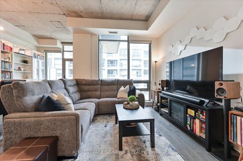Photo 9 at 420 - 399 Adelaide Street W, Waterfront Communities C1, Toronto