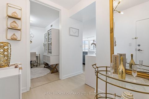Photo 6 at 3812 - 10 Navy Wharf Court, Waterfront Communities C1, Toronto