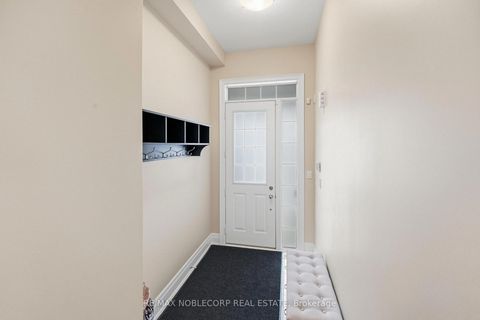 Photo 3 at 60 Tatton Court, King City, King