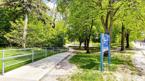 Photo 46 at 605 - 3018 Yonge Street, Lawrence Park South, Toronto