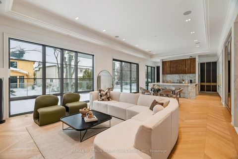 Photo 2 at 106 Yorkminster Road, Windfields, Toronto