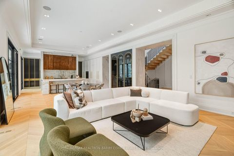 Photo 3 at 106 Yorkminster Road, Windfields, Toronto