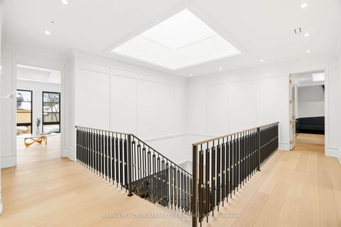 Photo 7 at 106 Yorkminster Road, Windfields, Toronto
