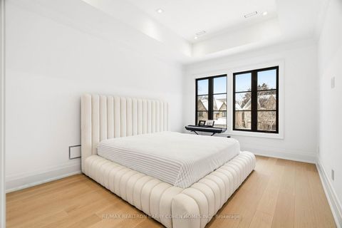 Photo 15 at 106 Yorkminster Road, Windfields, Toronto