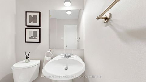 Photo 10 at 9 - 260 Avenue Road, North Richvale, Richmond Hill