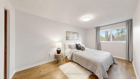 Photo 15 at 9 - 260 Avenue Road, North Richvale, Richmond Hill