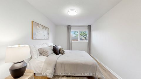 Photo 16 at 9 - 260 Avenue Road, North Richvale, Richmond Hill