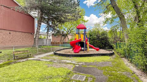 Photo 26 at 9 - 260 Avenue Road, North Richvale, Richmond Hill