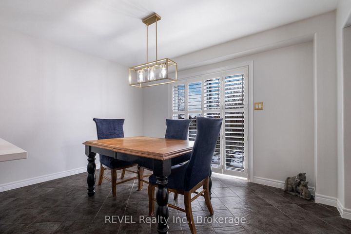 Photo 16 at 29 Springbreeze Heights, Stoney Creek, Hamilton