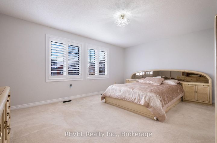 Photo 20 at 29 Springbreeze Heights, Stoney Creek, Hamilton