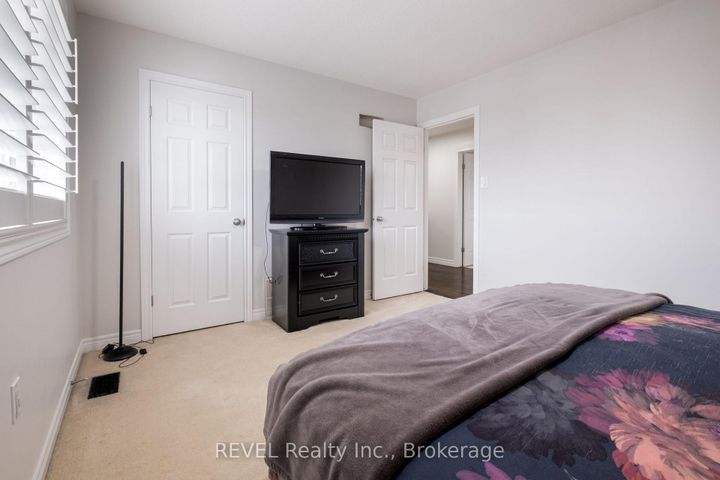 Photo 23 at 29 Springbreeze Heights, Stoney Creek, Hamilton