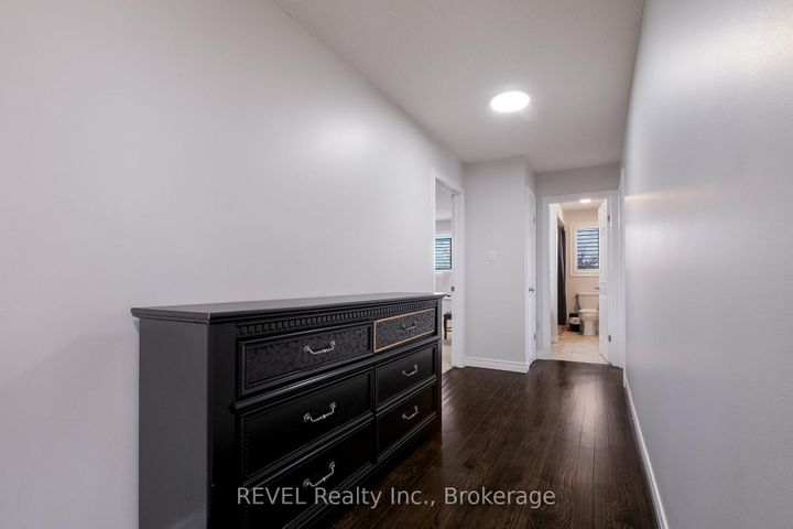 Photo 26 at 29 Springbreeze Heights, Stoney Creek, Hamilton