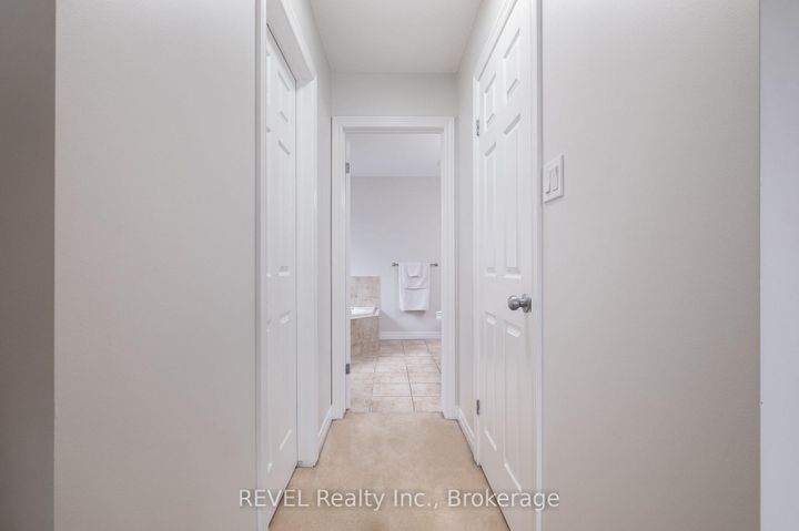 Photo 31 at 29 Springbreeze Heights, Stoney Creek, Hamilton