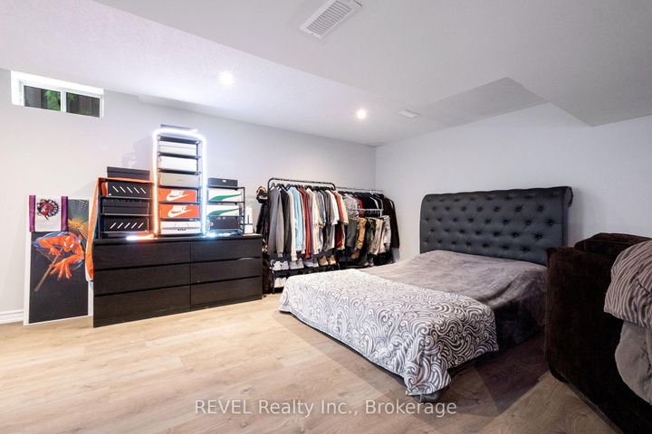 Photo 36 at 29 Springbreeze Heights, Stoney Creek, Hamilton