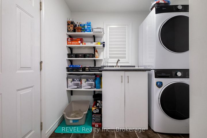 Photo 38 at 29 Springbreeze Heights, Stoney Creek, Hamilton