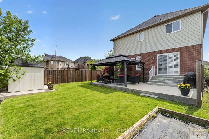 Photo 40 at 29 Springbreeze Heights, Stoney Creek, Hamilton