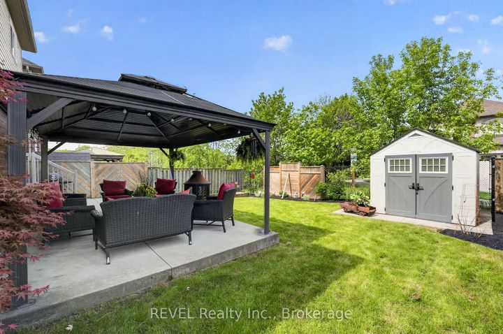 Photo 41 at 29 Springbreeze Heights, Stoney Creek, Hamilton