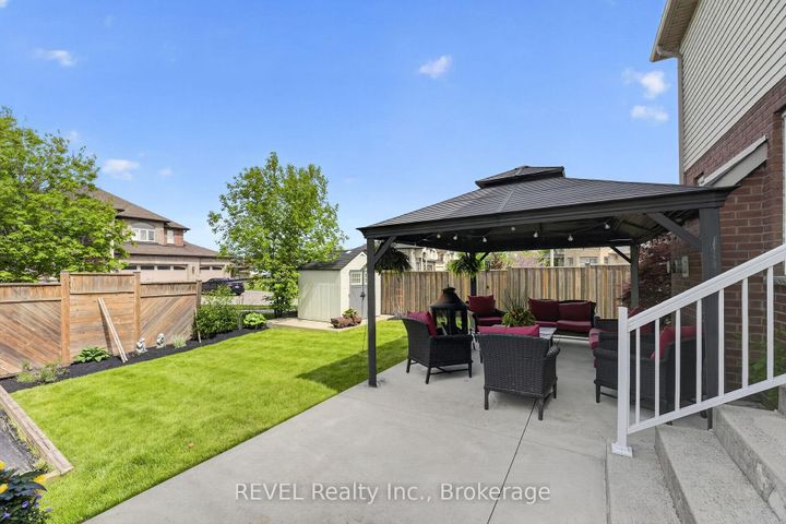 Photo 42 at 29 Springbreeze Heights, Stoney Creek, Hamilton