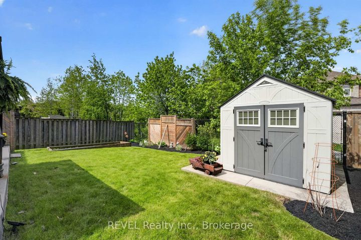 Photo 45 at 29 Springbreeze Heights, Stoney Creek, Hamilton