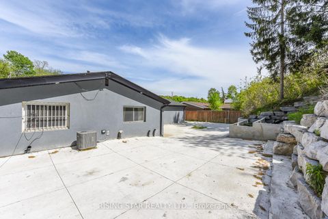 Photo 7 at 2562 Islington Ave Avenue W, Beaumonde Heights, Toronto