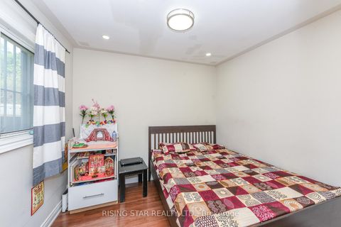 Photo 20 at 2562 Islington Ave Avenue W, Beaumonde Heights, Toronto