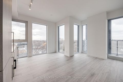 Photo 1 at 1106 - 2020 Bathurst Street, Cedarvale, Toronto
