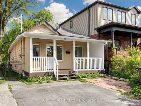 Photo 5 at 32 Seventeenth Street, New Toronto, Toronto