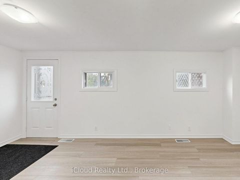 Photo 11 at 32 Seventeenth Street, New Toronto, Toronto