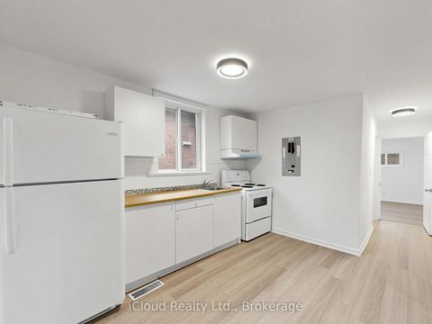 Photo 15 at 32 Seventeenth Street, New Toronto, Toronto