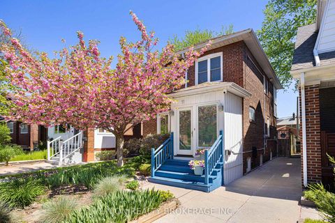 Photo 0 at 11 Avonlea Boulevard, Danforth, Toronto