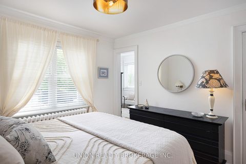 Photo 17 at 11 Avonlea Boulevard, Danforth, Toronto