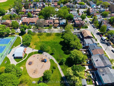 Photo 36 at 11 Avonlea Boulevard, Danforth, Toronto