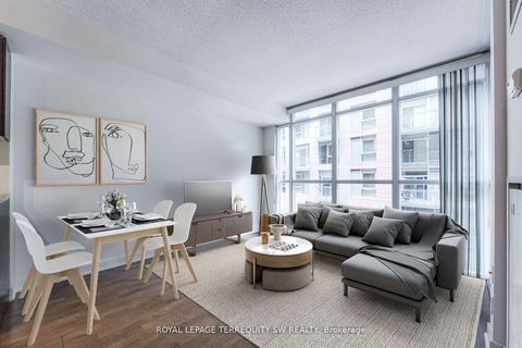 Photo 1 at 302 - 21 Nelson Street, Waterfront Communities C1, Toronto