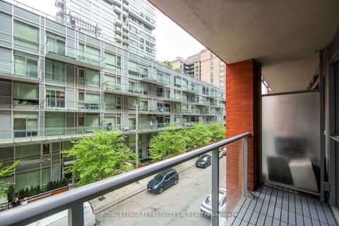 Photo 5 at 302 - 21 Nelson Street, Waterfront Communities C1, Toronto