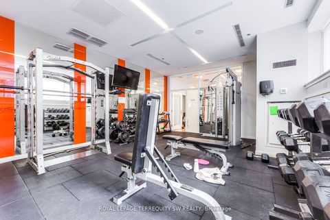 Photo 8 at 302 - 21 Nelson Street, Waterfront Communities C1, Toronto