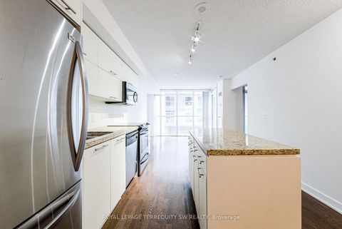 Photo 29 at 302 - 21 Nelson Street, Waterfront Communities C1, Toronto
