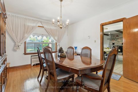 Photo 12 at 28 Cornelius Parkway, Maple Leaf, Toronto