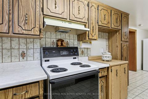 Photo 33 at 28 Cornelius Parkway, Maple Leaf, Toronto