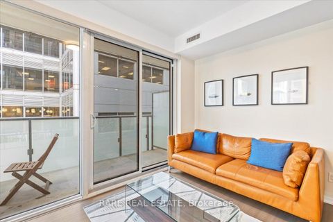 Photo 6 at 716 - 101 Peter Street, Waterfront Communities C1, Toronto