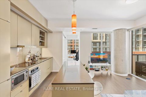 Photo 13 at 716 - 101 Peter Street, Waterfront Communities C1, Toronto