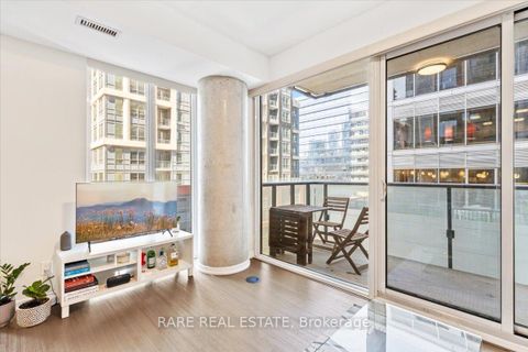 Photo 15 at 716 - 101 Peter Street, Waterfront Communities C1, Toronto