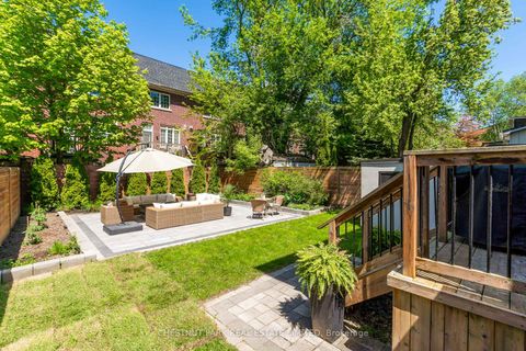 Photo 34 at 15 Edgewood Avenue, Woodbine Corridor, Toronto