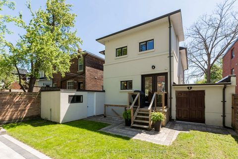 Photo 38 at 15 Edgewood Avenue, Woodbine Corridor, Toronto