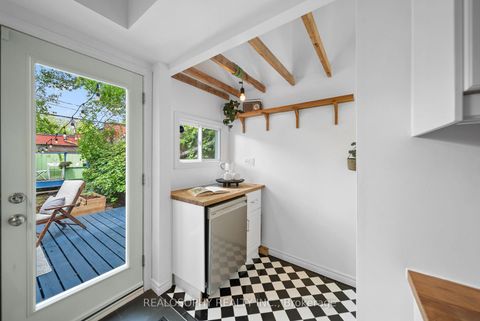 Photo 14 at 118 Ivy Avenue, South Riverdale, Toronto