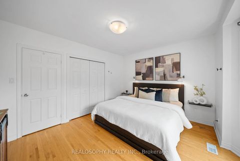 Photo 19 at 118 Ivy Avenue, South Riverdale, Toronto